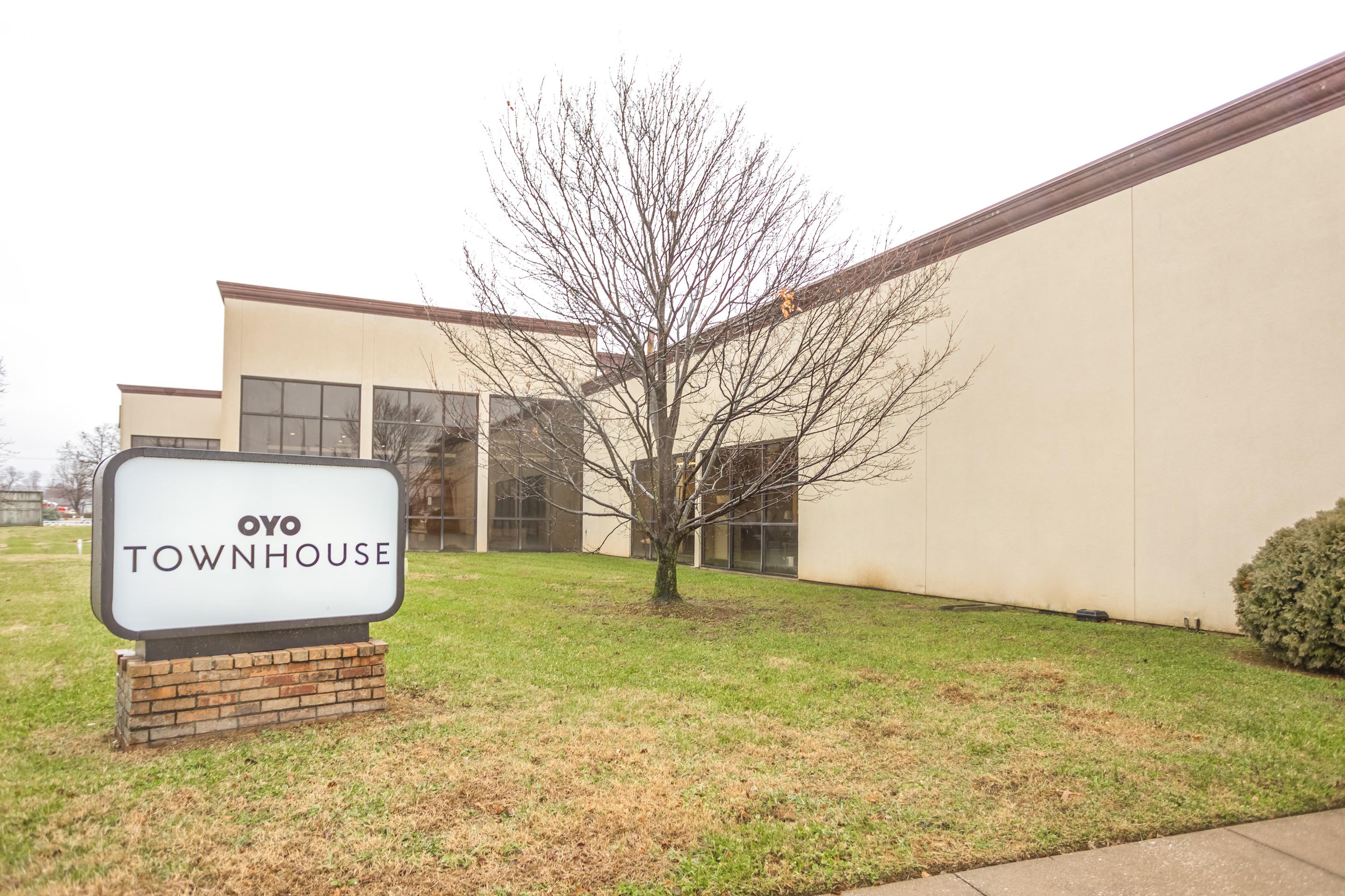 Готель Oyo Townhouse Owensboro West Екстер'єр фото