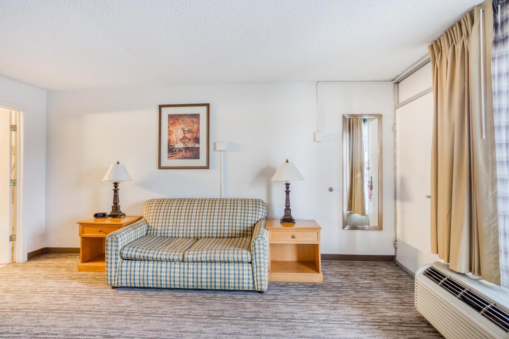 Готель Oyo Townhouse Owensboro West Екстер'єр фото