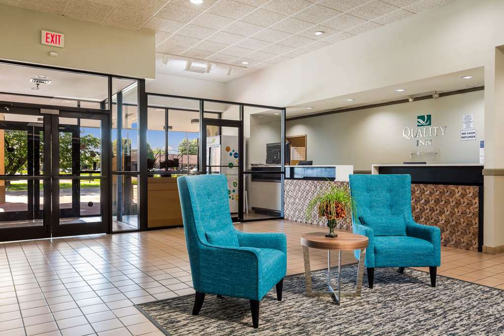 Готель Oyo Townhouse Owensboro West Інтер'єр фото