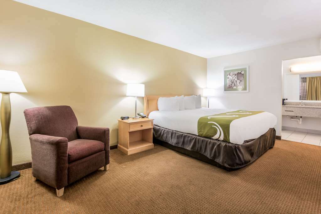 Готель Oyo Townhouse Owensboro West Номер фото