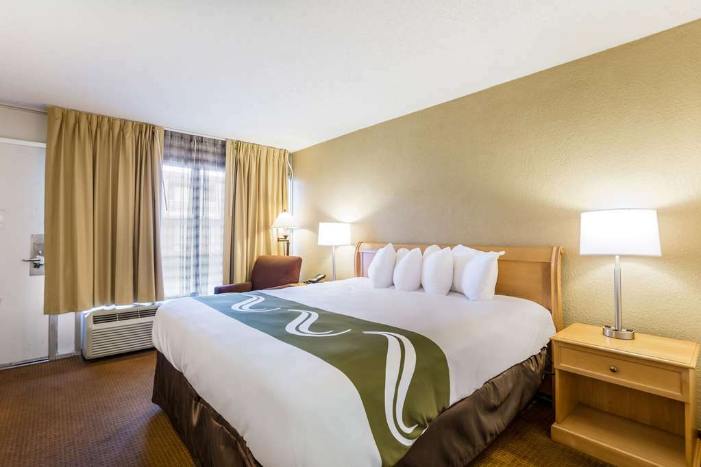 Готель Oyo Townhouse Owensboro West Номер фото